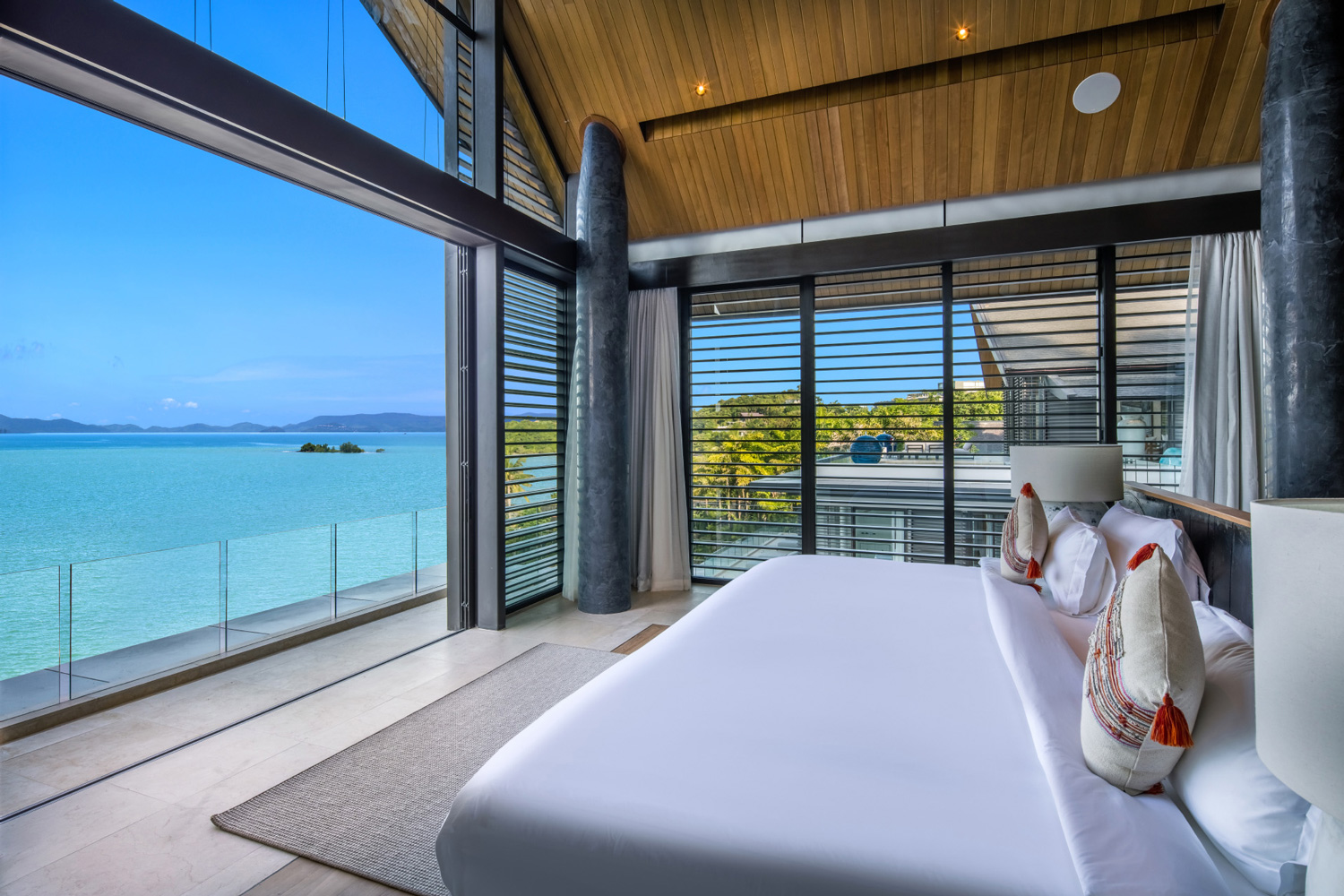 Primary suite at Villa Amaravida.
